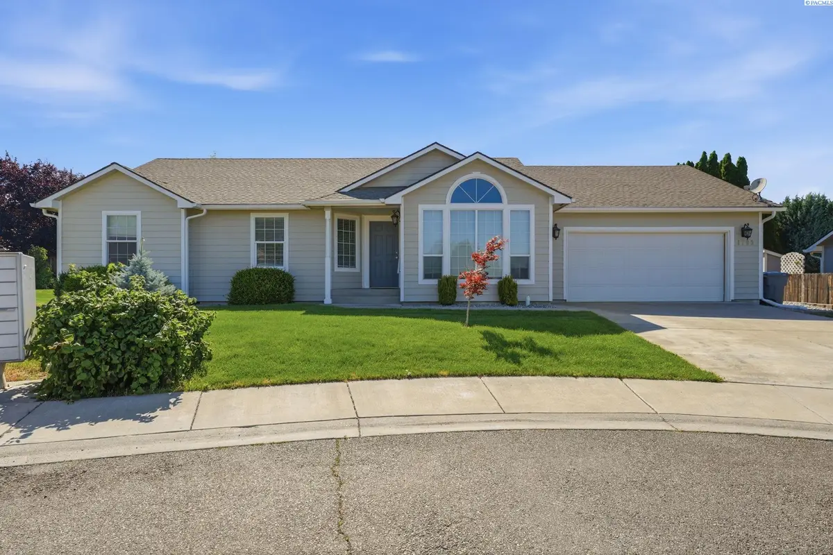 1793 Maui Dr, Richland, WA 99352 - #1
