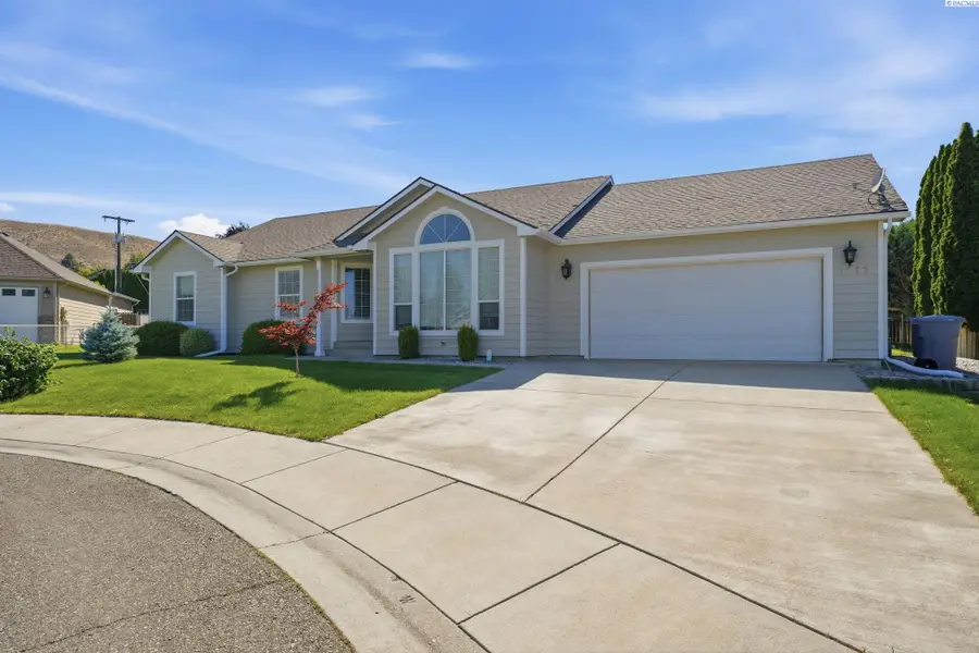 1793 Maui Dr, Richland, WA 99352 - #2