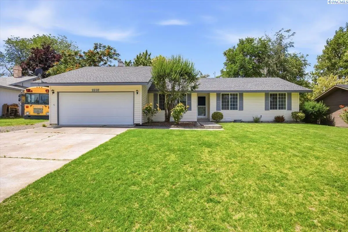 1516 S Olympia Pl, Kennewick, WA 99337 - #1