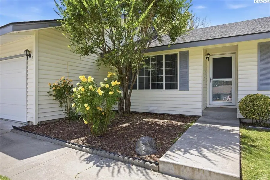 1516 S Olympia Pl, Kennewick, WA 99337 - #2