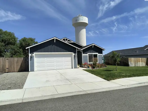 1292 Mary Ave, Benton City, WA 99320
