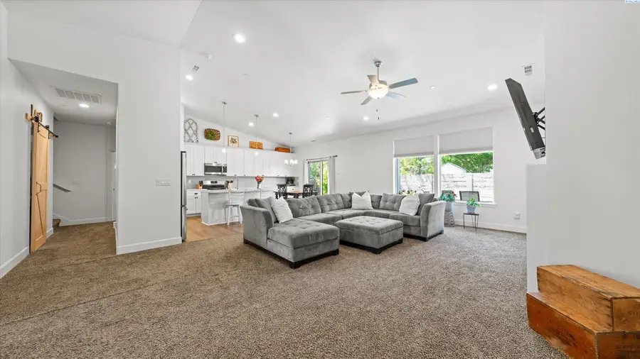 3547 Curtis Dr., West Richland, WA 99353 - #2