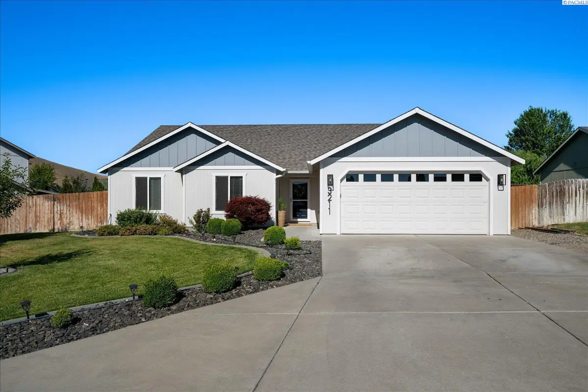 3211 S Highlands Blvd., West Richland, WA 99353 - #1