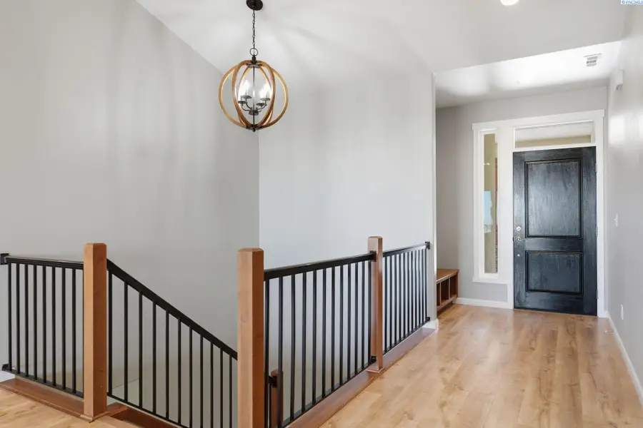 6440 Collins Rd, West Richland, WA 99353 - #3
