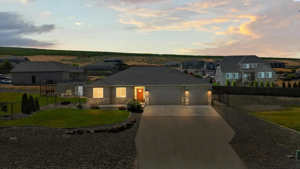 22011 E Berry Street, Benton City, WA 99320 - #1