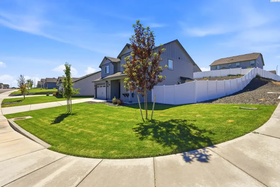4920 Corinth Dr, Pasco, WA 99301 - #2