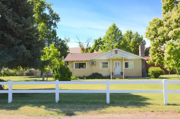 148501 W North River Road, Prosser, WA 99350