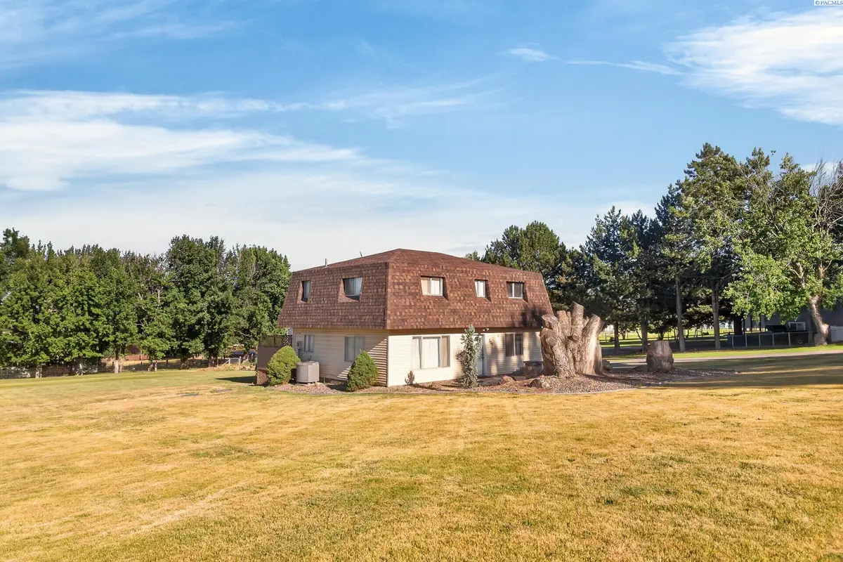 509 W Wagon Wheel Pr Nw, Benton City, WA 99320 - #1