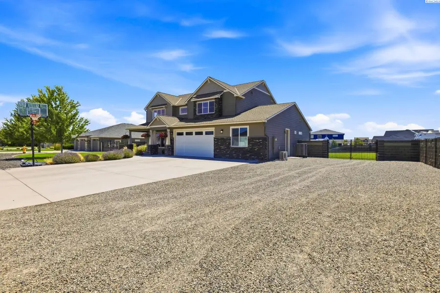 11504 Easton Dr, Pasco, WA 99301 - #2