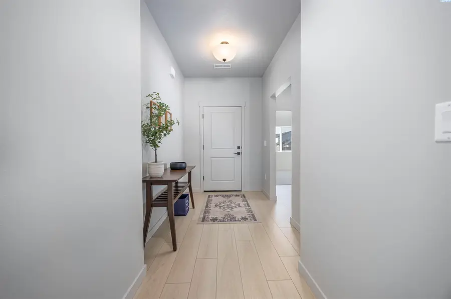 3646 Morningside Parkway, Richland, WA 99352 - #3