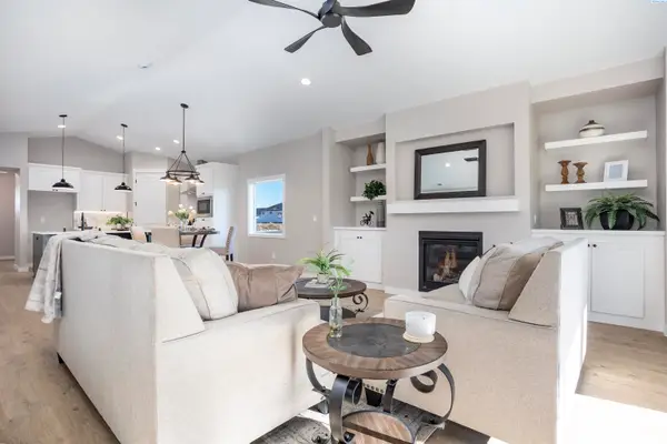 3721 Morningside Parkway, Richland, WA 99352