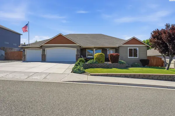 3702 S Mckinley St., Kennewick, WA 99338