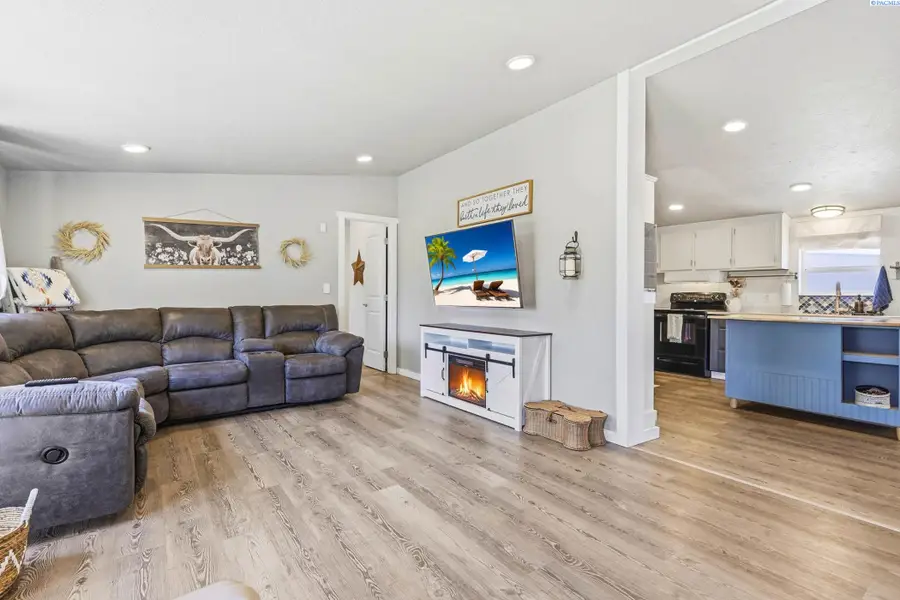 21911 E Sage Ct, Benton City, WA 99320 - #3