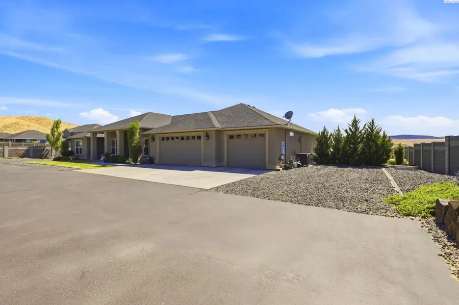 74002 E Grand Bluff Lp, Kennewick, WA 99338 - #3