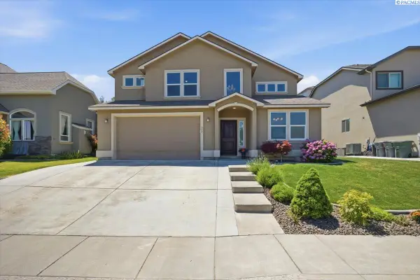 375 Temple Meadow Lane, Richland, WA 99352