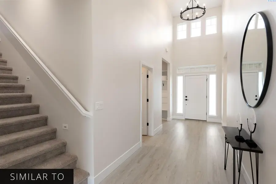 1140 S Florida Loop, Kennewick, WA 99338 - #3