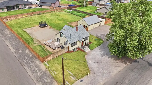 1904 Road 64, Pasco, WA 99301