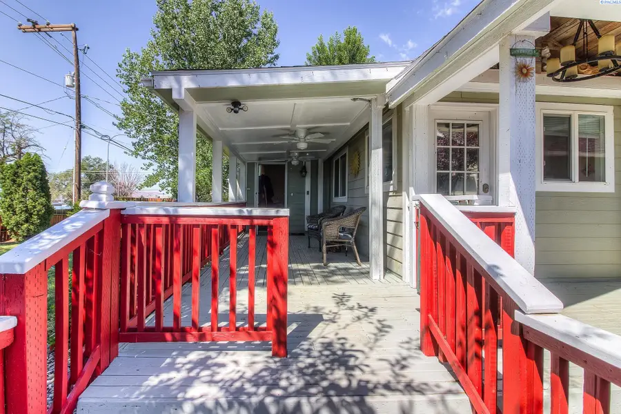 7305 Mieras Road, Northeast Yakima, WA 98936 - #3