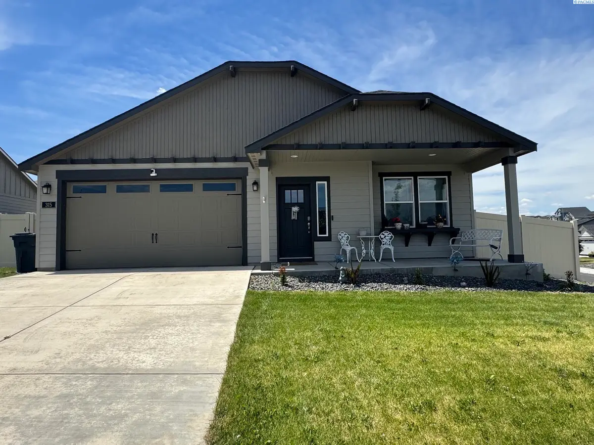 315 San Fernando Way, Prosser, WA 99350 - #1