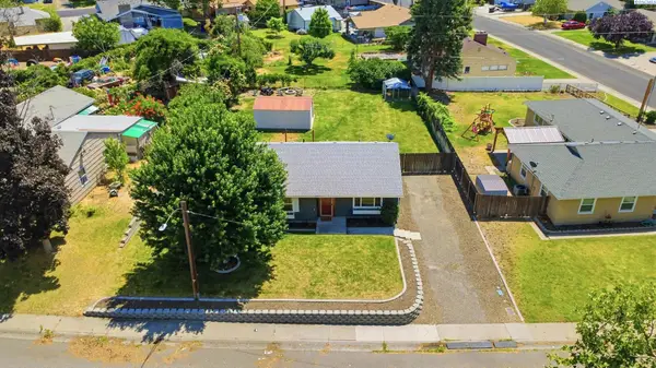 1502 Cottonwood Drive, Richland, WA 99352