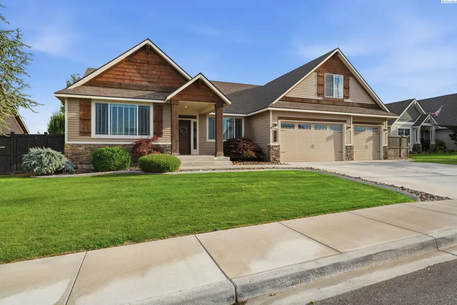 4206 Palmyra Dr, Pasco, WA 99301-0012 - #3