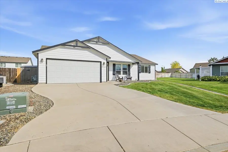 5404 Coolidge Ct., Pasco, WA 99301 - #2