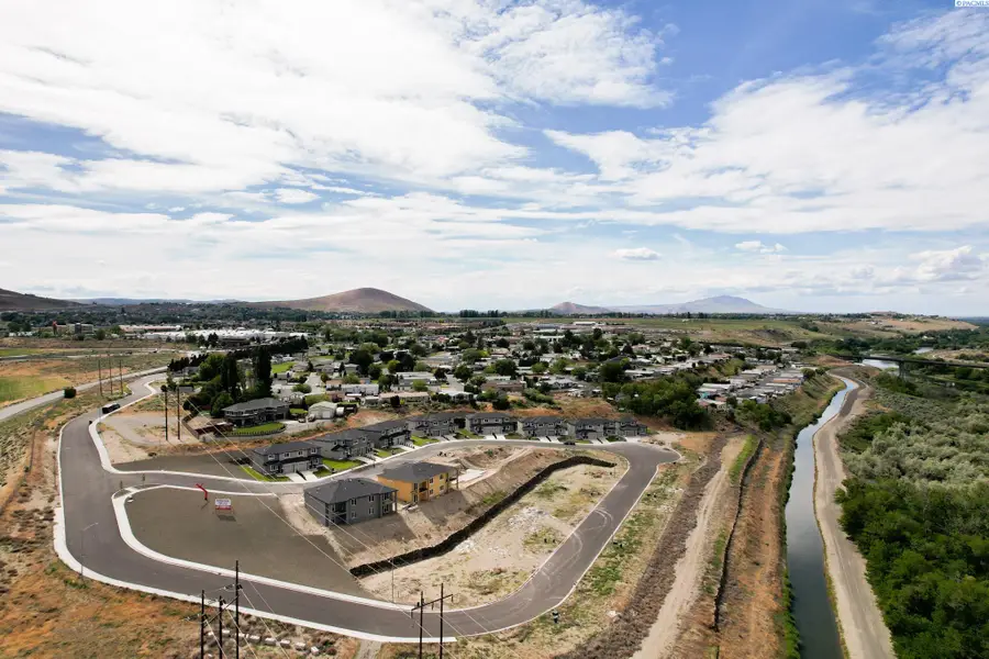 822 Rio Vista Loop #Lot40, Richland, WA 99352 - #2