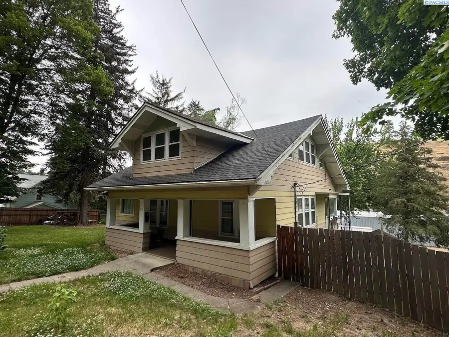 419 E Upper A St., Colfax, WA 99111 - #2