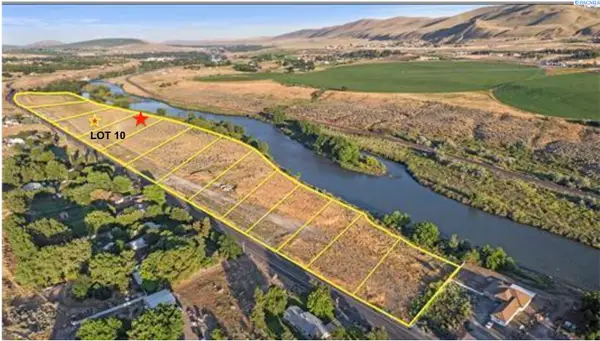 16055 W Old Inland Empire Hwy [10], Benton City, WA 99320