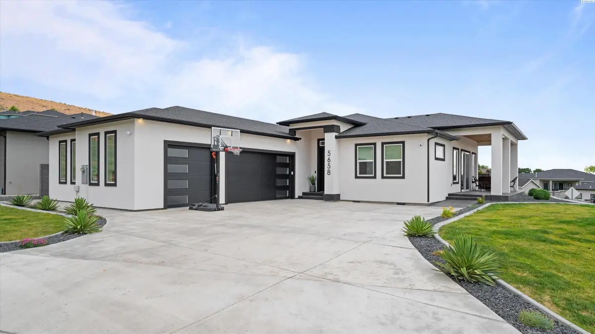 5658 S Newport Place Pr, Kennewick, WA 99337 - #1