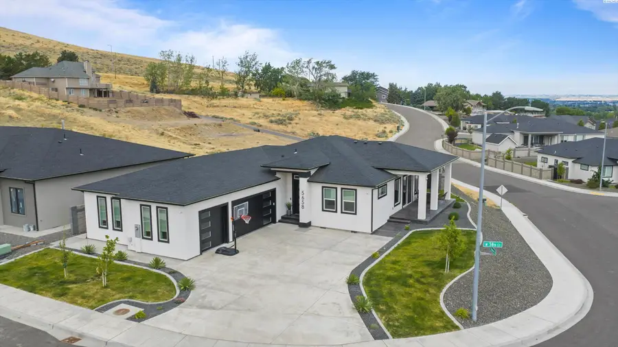 5658 S Newport Place Pr, Kennewick, WA 99337 - #2