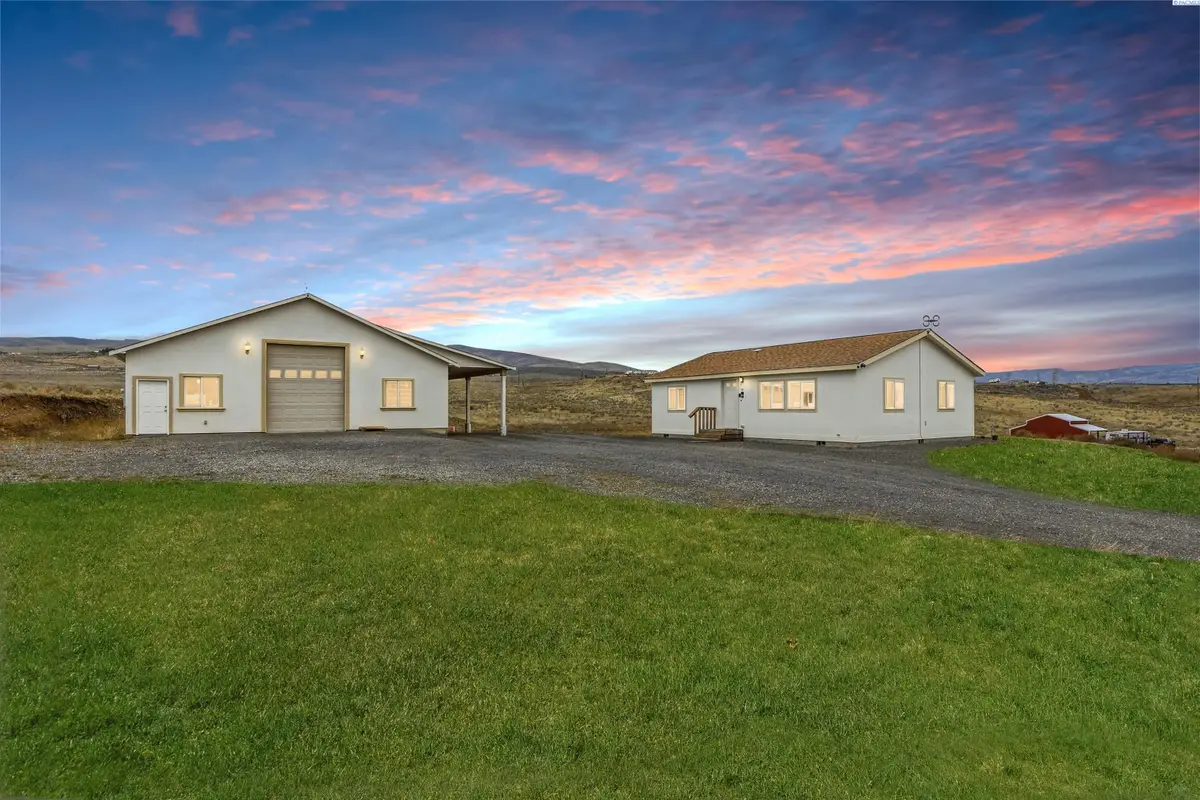 256 Wenas View Dr, Northwest Yakima, WA 98942 - #1