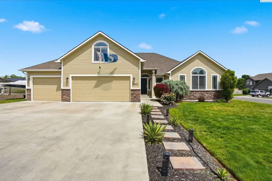 7601 W Washington Avenue, Yakima, WA 98903 - #3