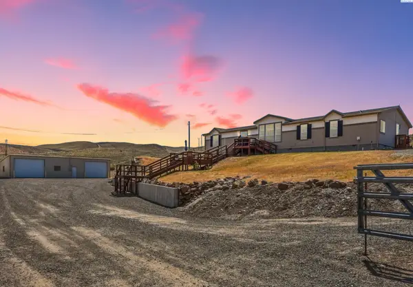 271 Paint Horse Road, Yakima, WA 98901