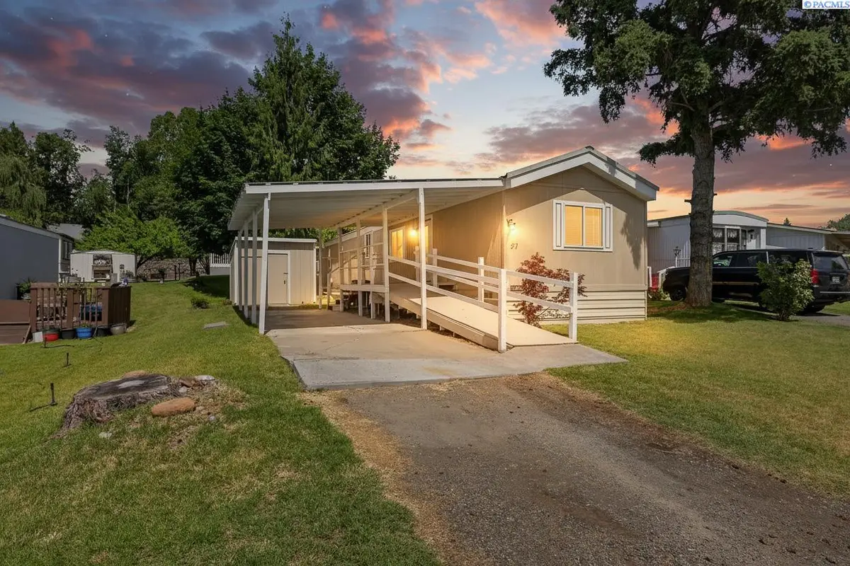 811 2nd Ave #27, Zillah, WA 98953 - #1