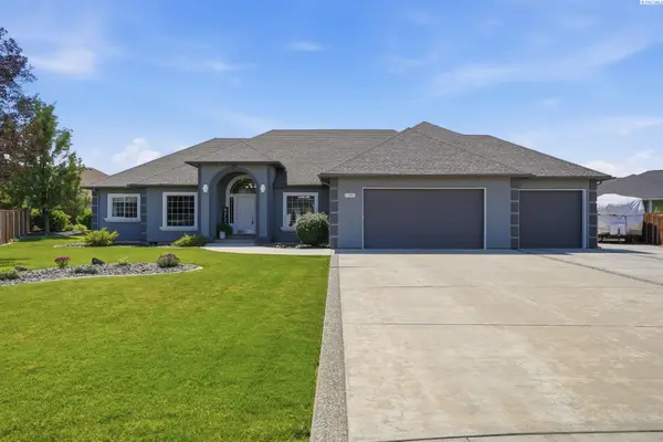 1381 Scarlet Place, Richland, WA 99352