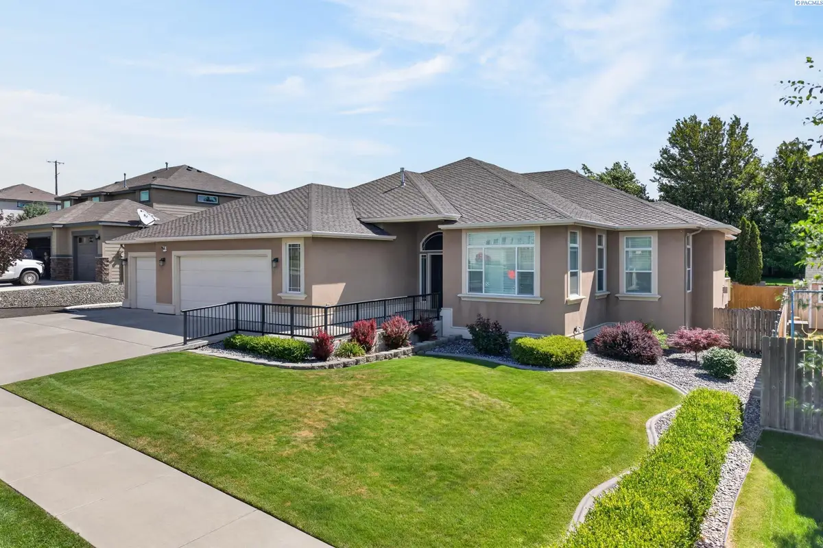 3305 S Volland Street, Kennewick, WA 99337 - #1