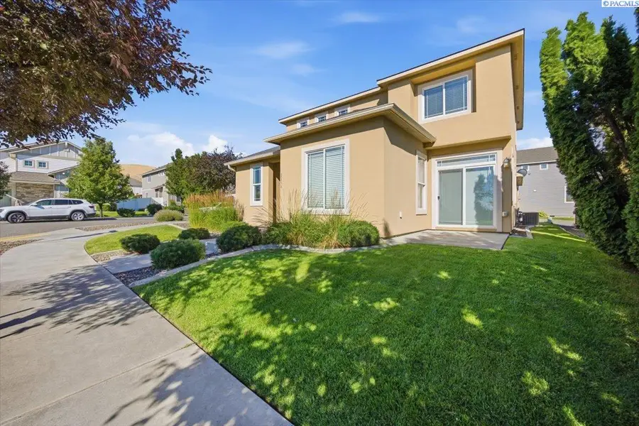 2250 Daphne Ave, Richland, WA 99352 - #2