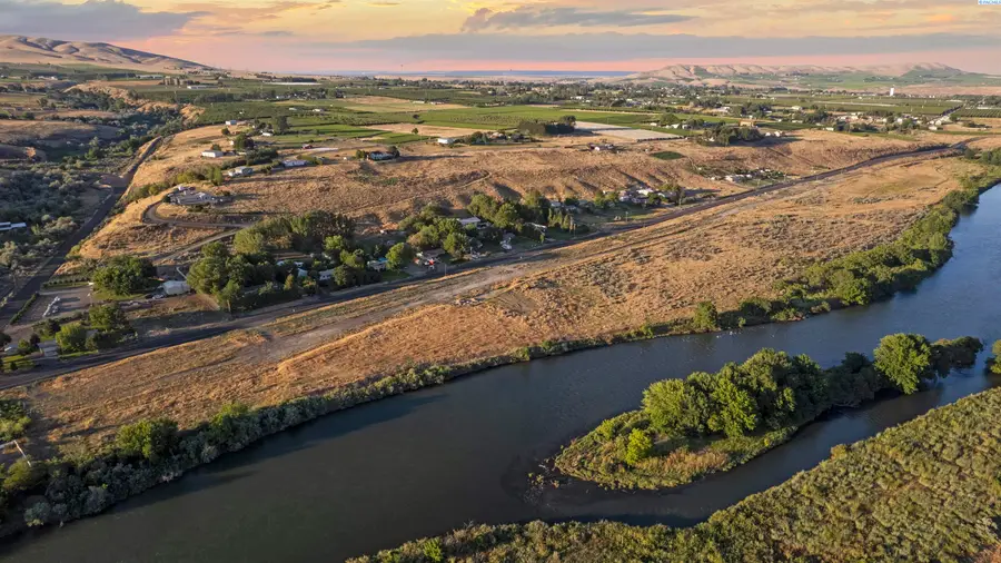 17973 W Old Inland Empire Hwy [lot 5], Benton City, WA 99320 - #2