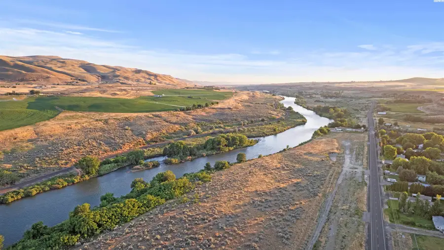 18779 W Old Inland Empire Hwy [lot 4], Benton City, WA 99320 - #2