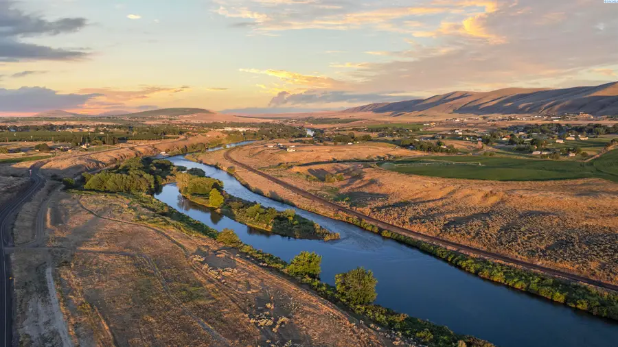 15649 W Old Inland Empire Hwy [lot 11], Benton City, WA 99320 - #2