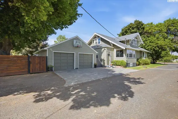 400 Coppei Ave., Waitsburg, WA 99361