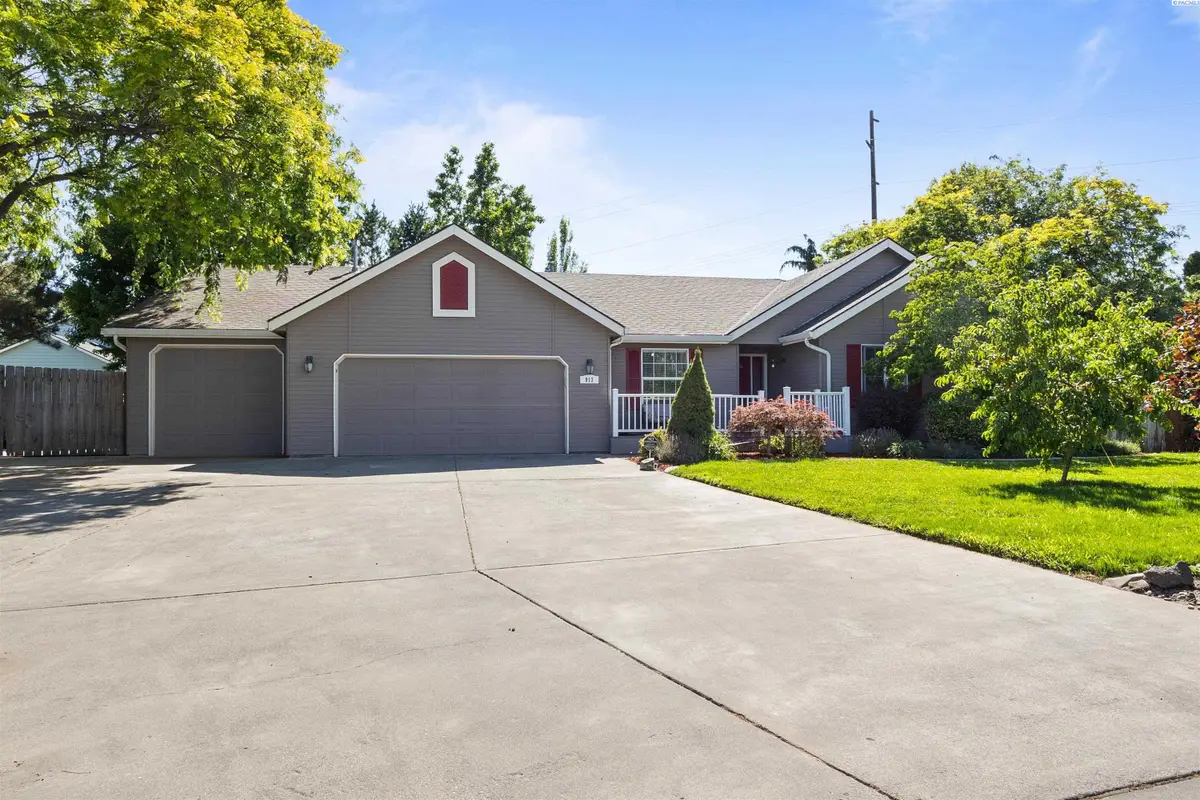 913 N Quebec St, Kennewick, WA 99336 - #1