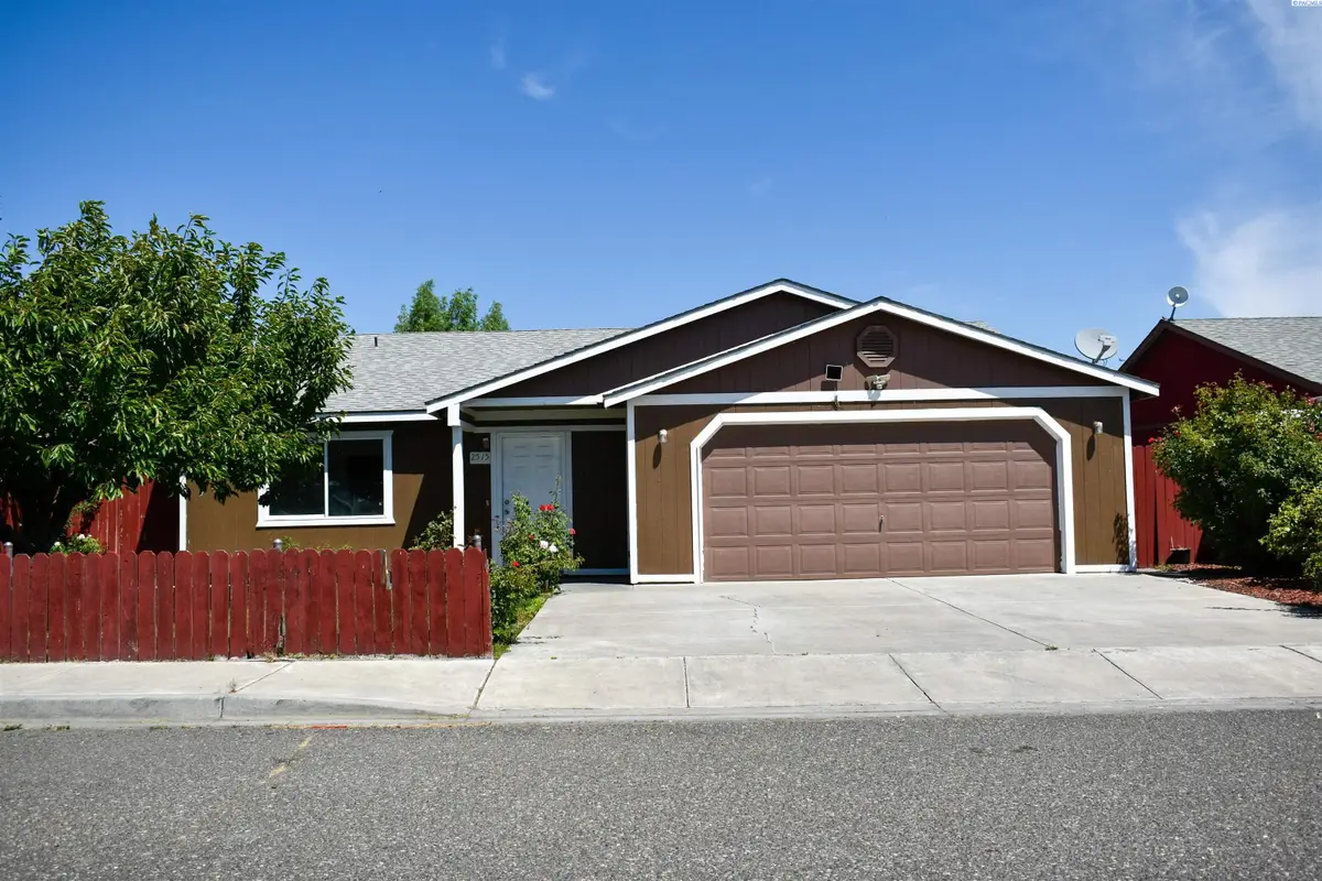 2515 E Adelia, Pasco, WA 99301 - #1