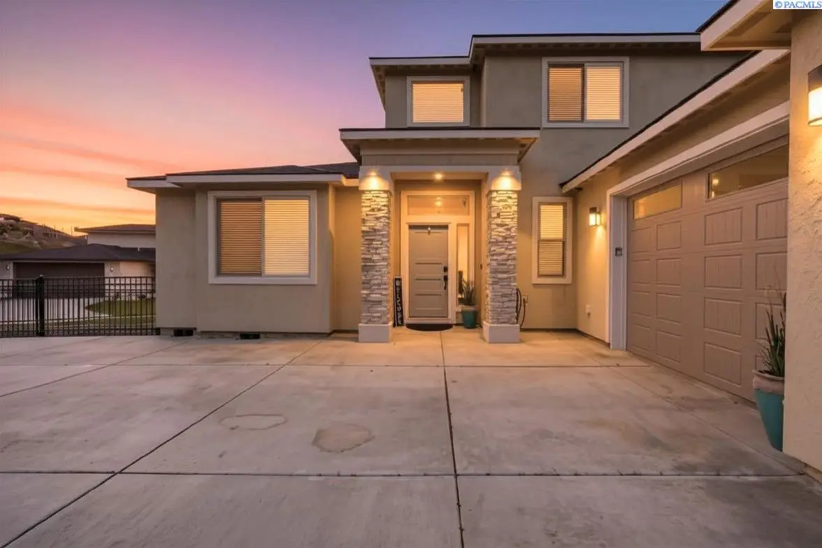 6557 Argos St., West Richland, WA 99353 - #1