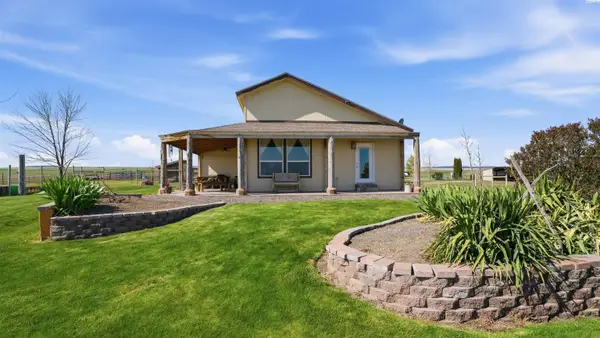 19397 Cloverland Rd, Asotin, WA 99402