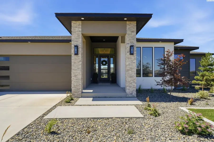 7220 S Ambrosia St, Kennewick, WA 99338 - #3