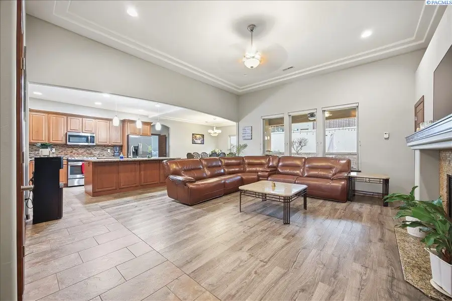 4278 S Zillah St, Kennewick, WA 99337-3105 - #2