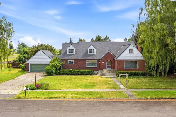 303 W Steptoe Ave, Oakesdale, WA 99158