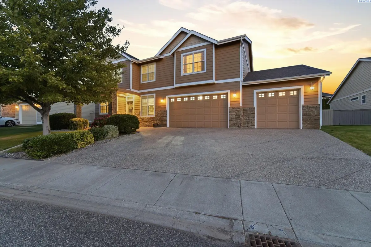 5609 W 14th Ave, Kennewick, WA 99338 - #1